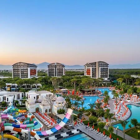 Trendy Lara Hotel