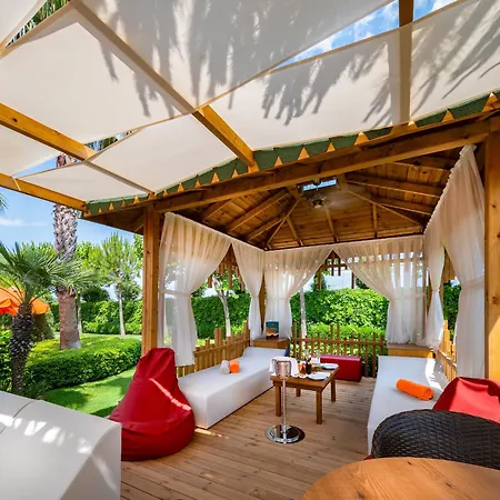Trendy Lara Hotel 5*