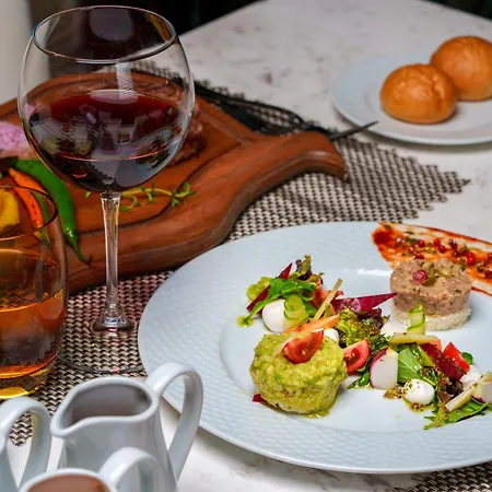Trendy Lara Hotel 5*