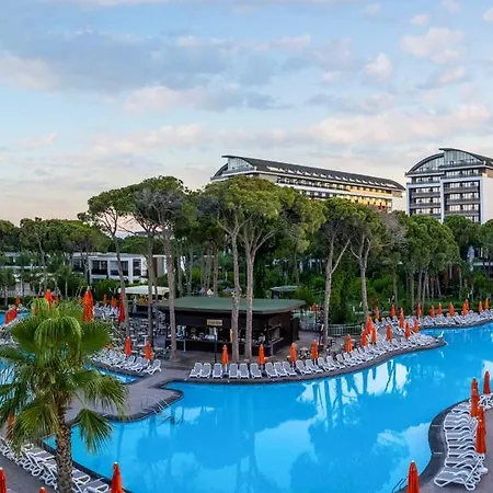Hotel Trendy Lara