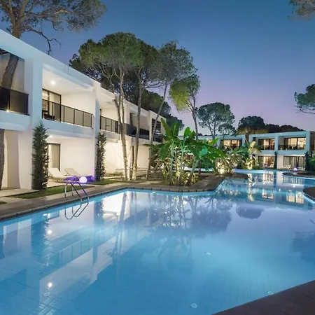 Trendy Lara Hotel Antália