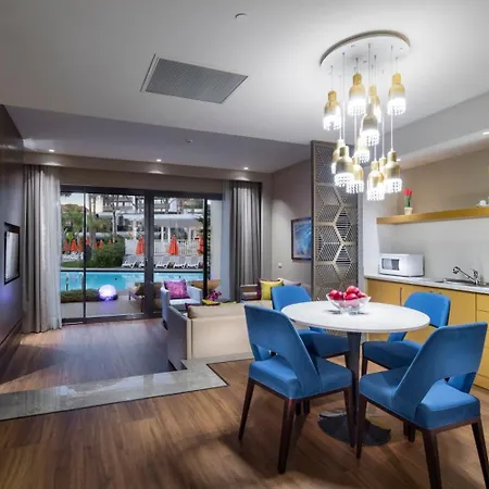 Hotel Trendy Lara