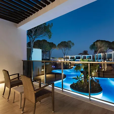 Trendy Lara Hotel Antália