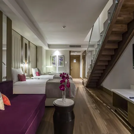 Trendy Lara Hotel 5*