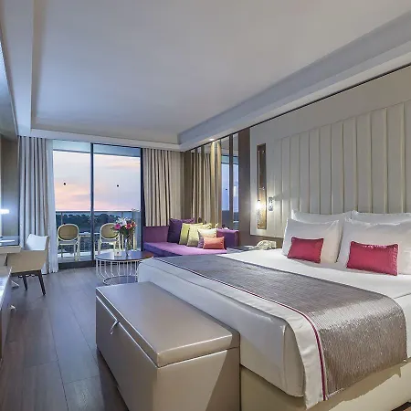 Hotel Trendy Lara 5*