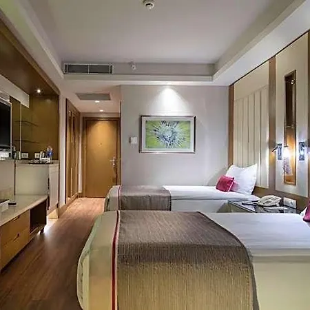 Hotel Trendy Lara