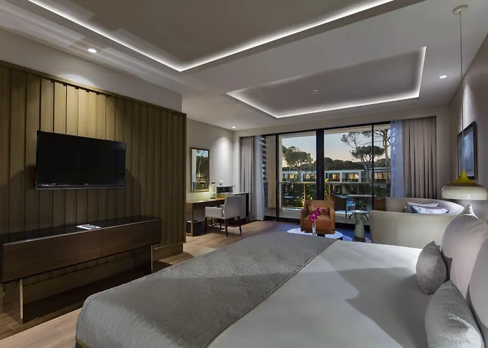 Hotel Trendy Lara 5*