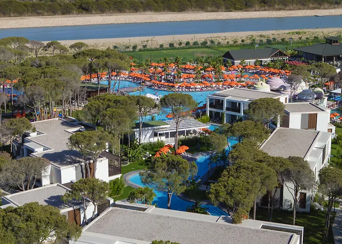 Hotel Trendy Lara 5*