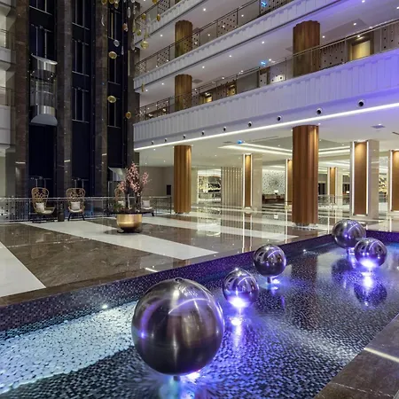 Trendy Lara Otel 5*