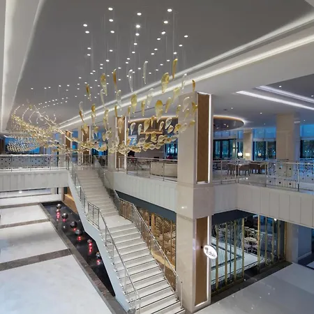 Trendy Lara アンタルヤ