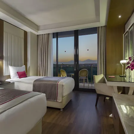 Trendy Lara アンタルヤ